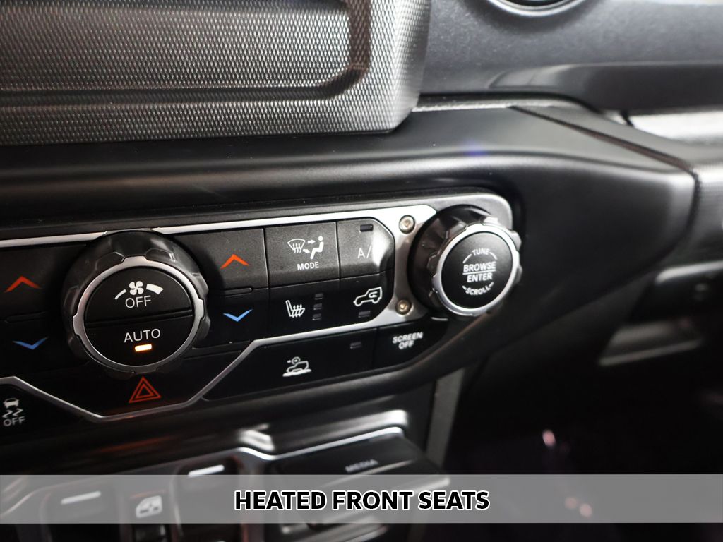 Used 2023 Gray Jeep Altitude image 4