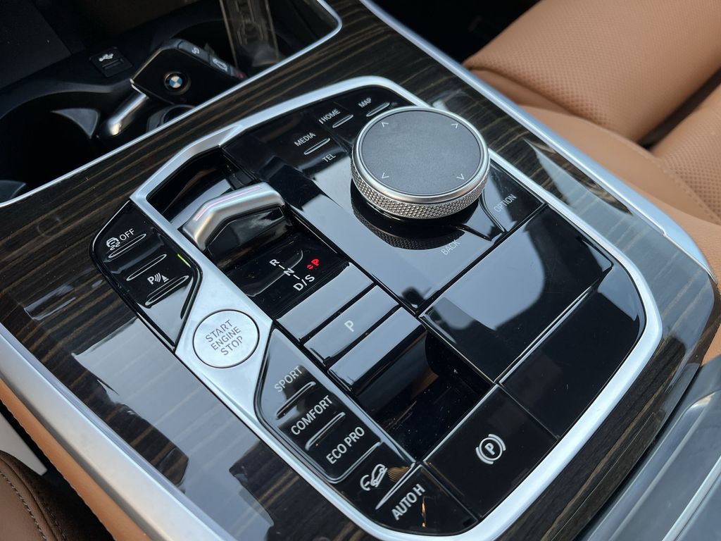 Thumbnail: 2024 BMW X5 - 20