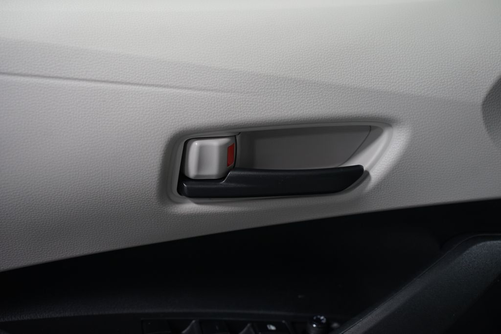 Thumbnail: 2022 Toyota Corolla - 28