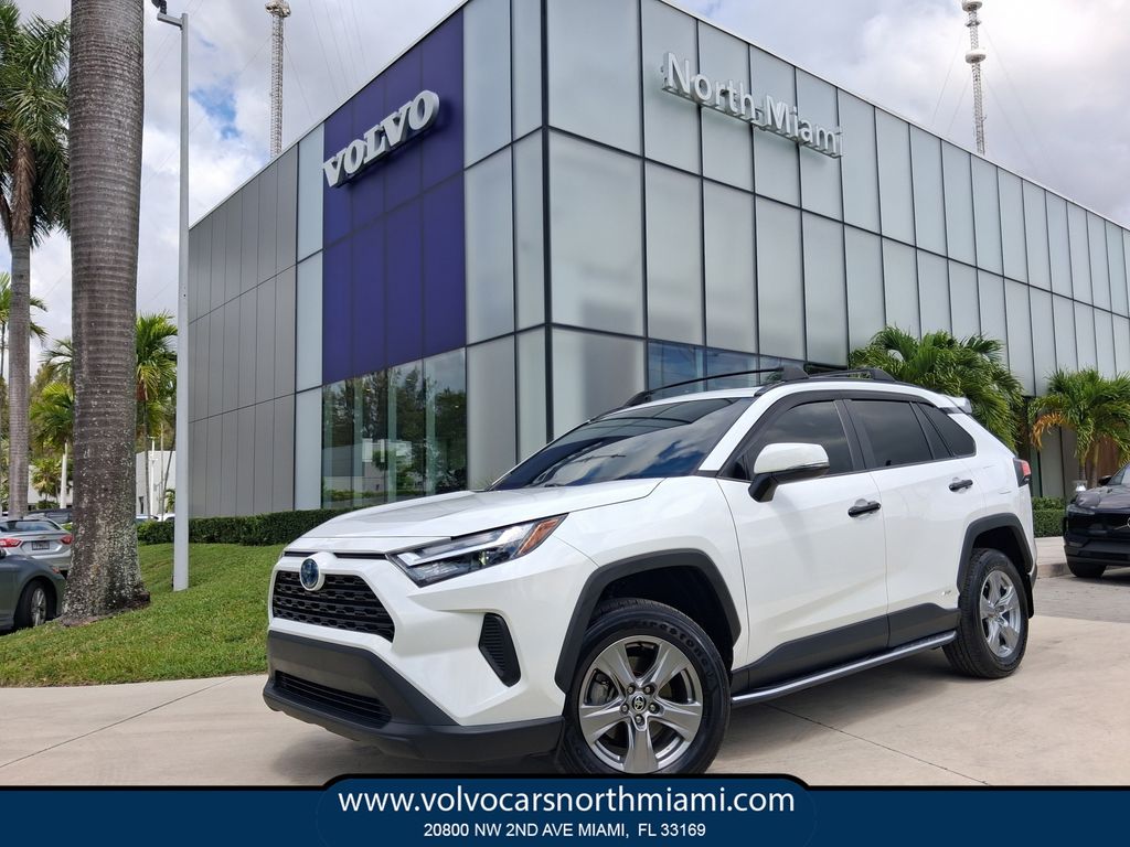 2024 Toyota RAV4 Hybrid XLE