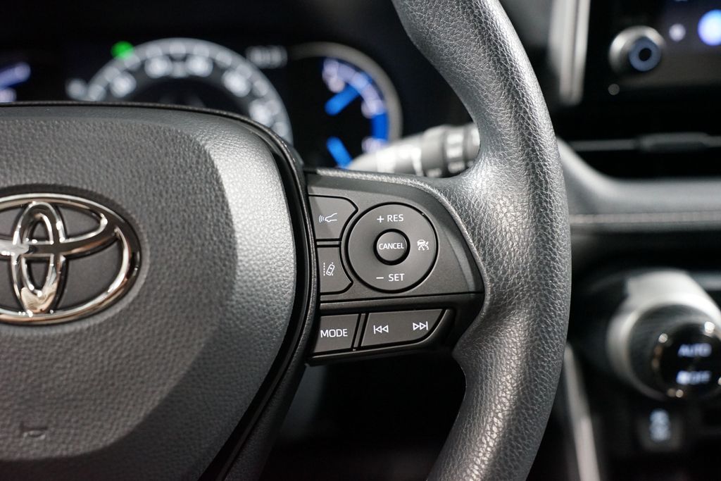 Thumbnail: 2025 Toyota RAV4 - 13