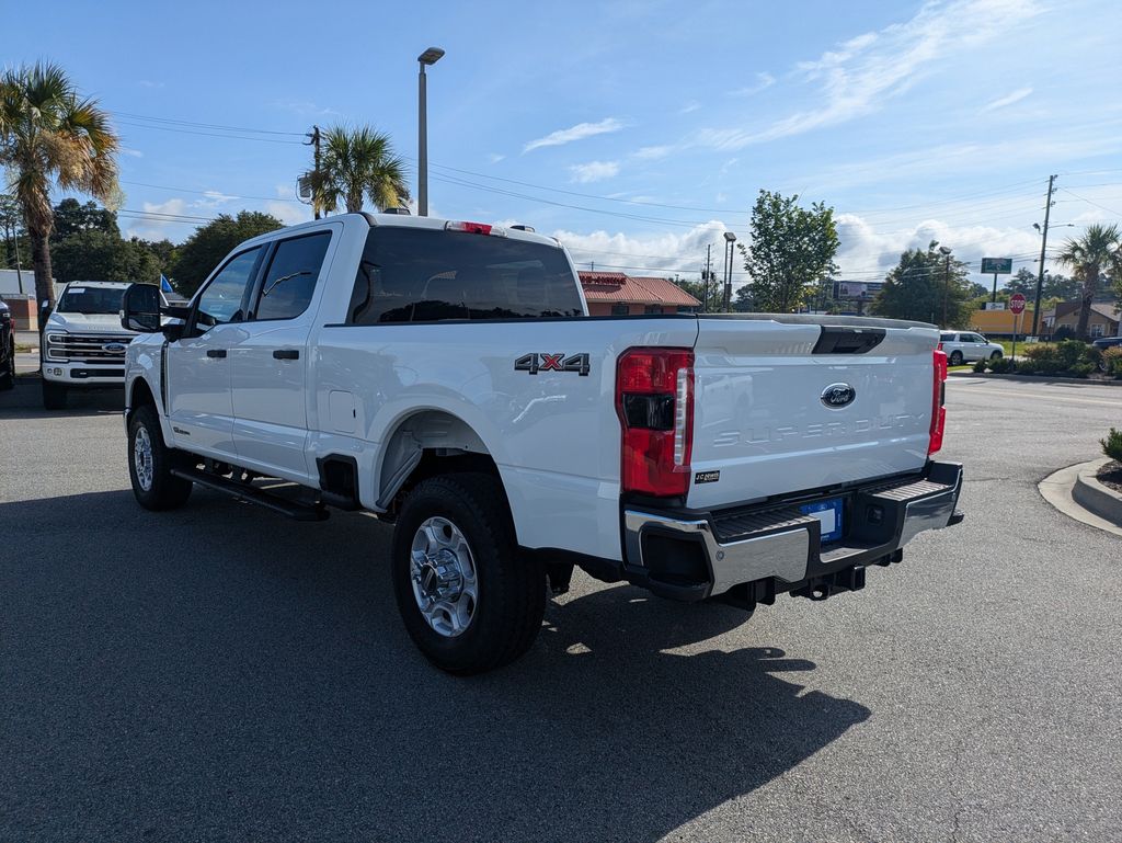 2026 Ford F-350 Super Duty XLT