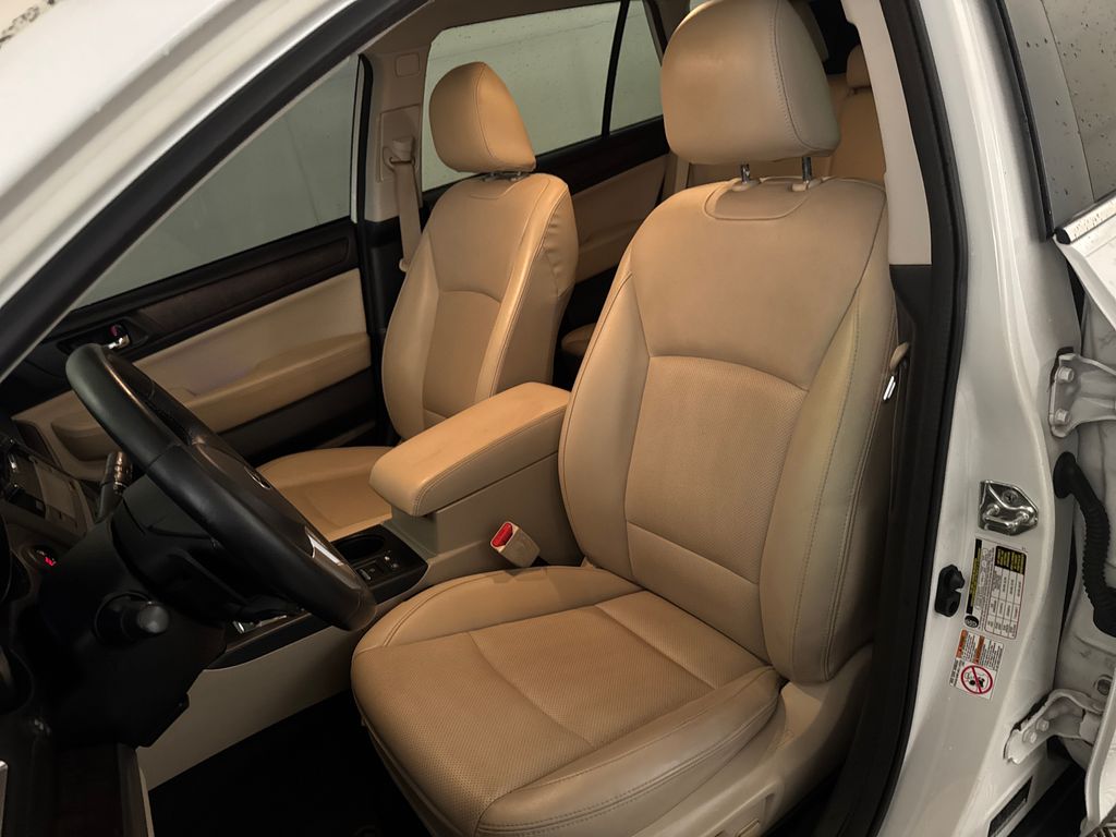 Used 2017 White Subaru 2.5i image 18