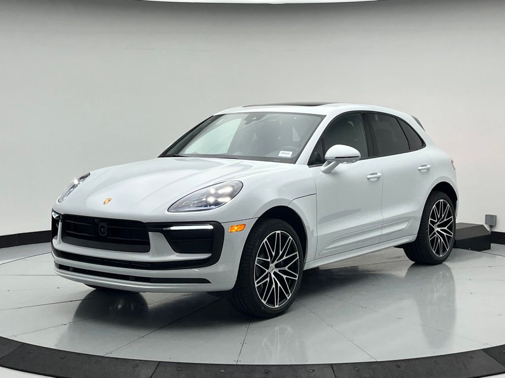 Thumbnail: 2026 Porsche Macan - 1