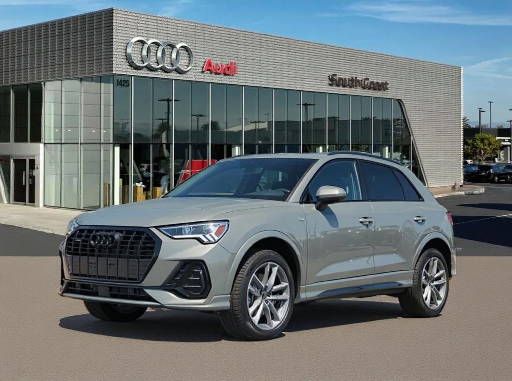 Thumbnail: 2025 Audi Q3 - 1
