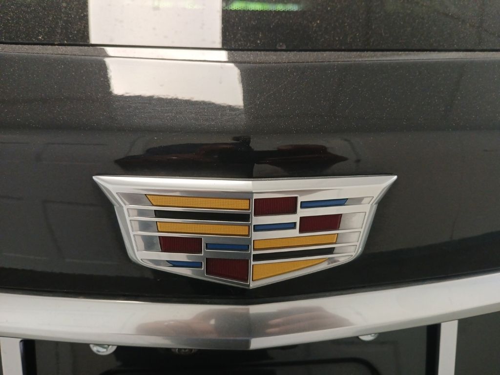 used 2020 Cadillac XT5 car, priced at $26,350