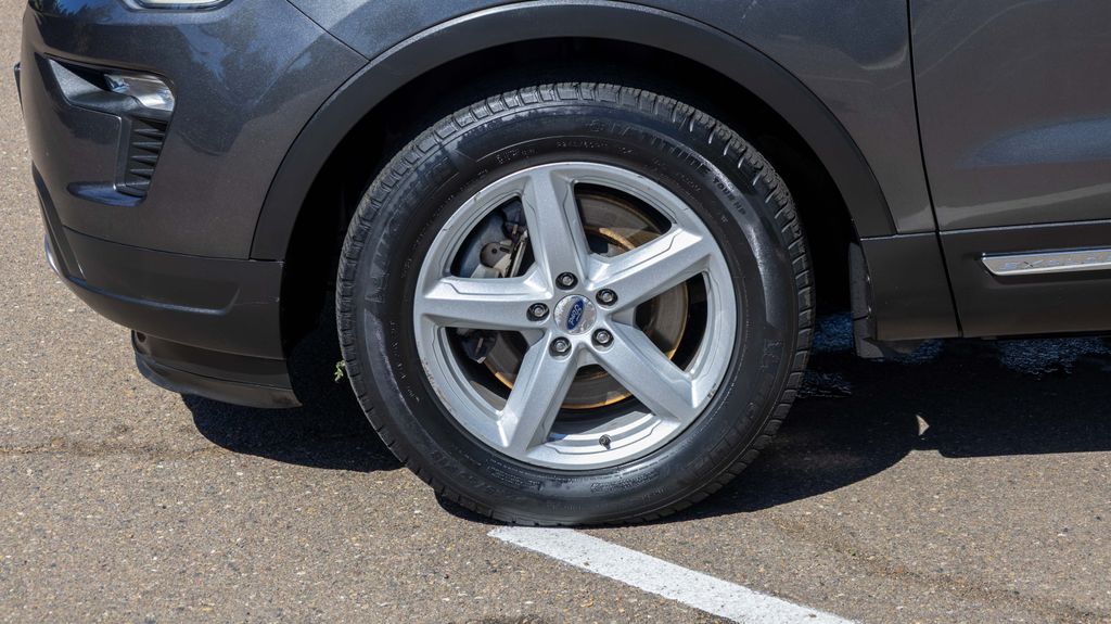 Used 2018 Ford Explorer XLT 4D Sport Utility