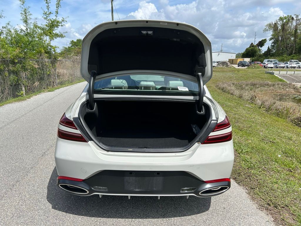 Thumbnail: 2025 Genesis G70 - 10