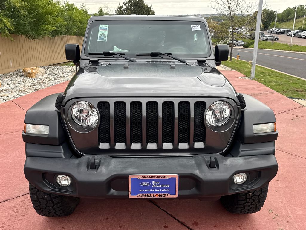 View vehicle photo 2