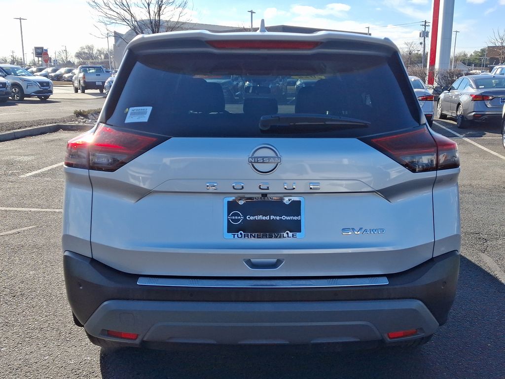 2022 Nissan Rogue SV 5