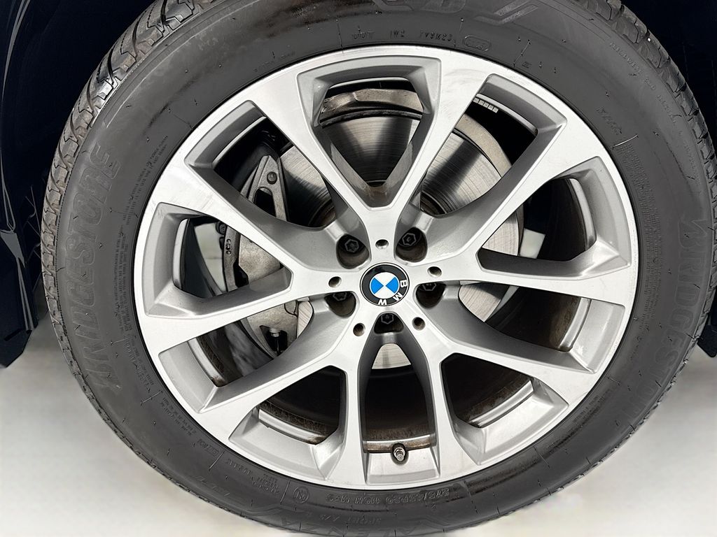 Thumbnail: 2026 BMW X5 - 31