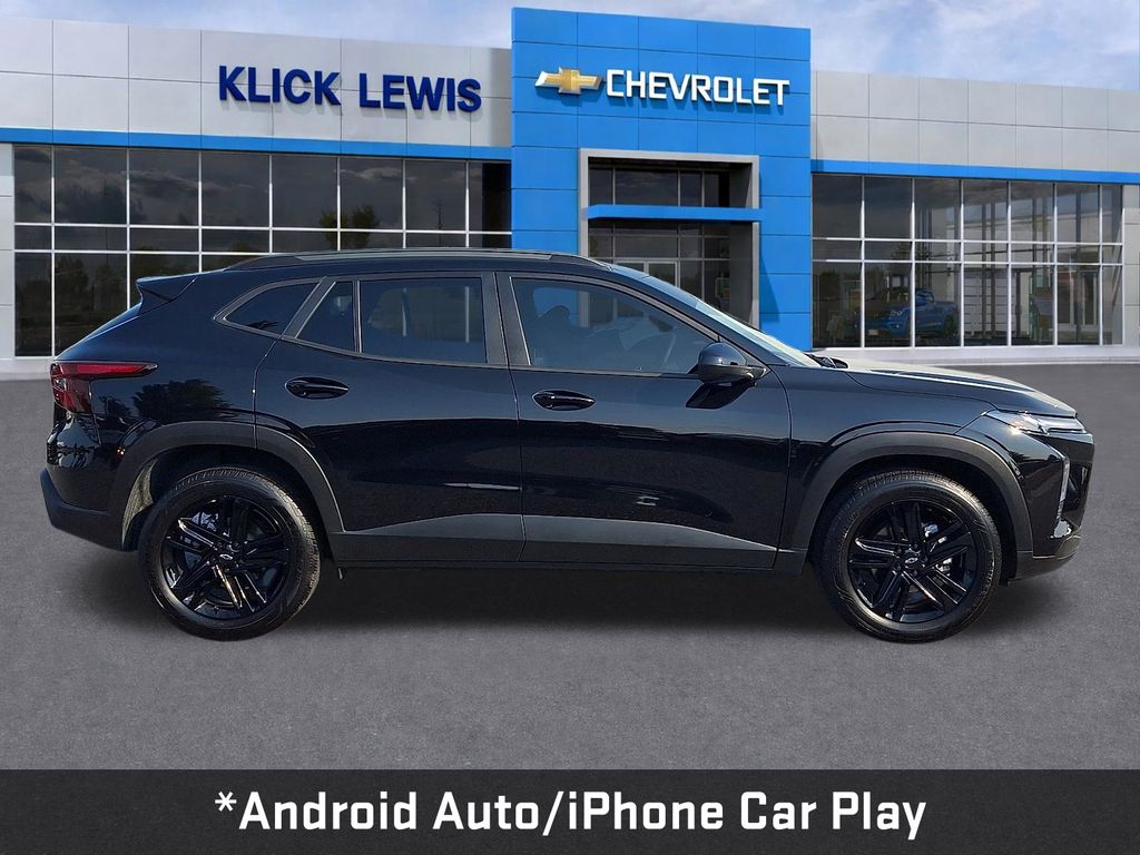 2025 Chevrolet Trax ACTIV Black at Bob Ruth Ford