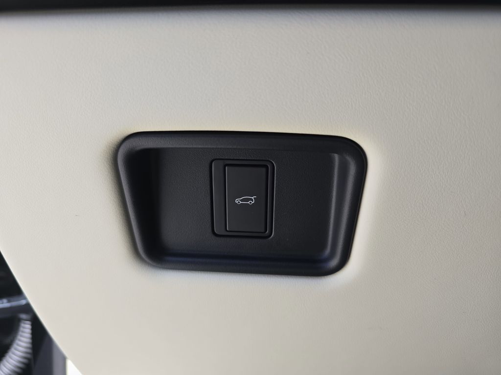New 2026 Gray Land Rover SE image 27