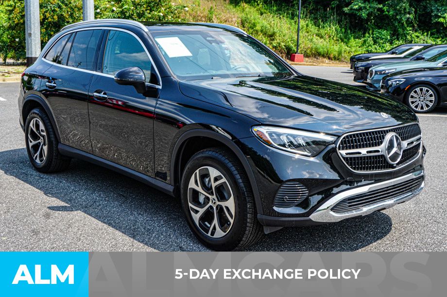 Used 2026 Black Mercedes-Benz GLC 350e image 3