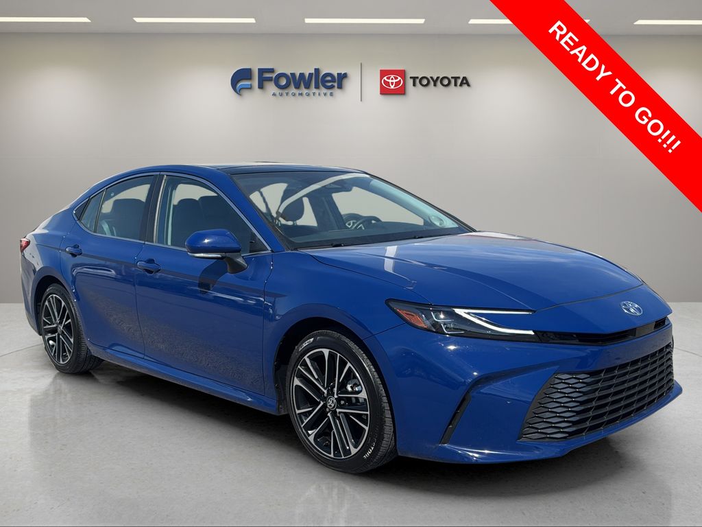 2025 Toyota Camry XLE FWD