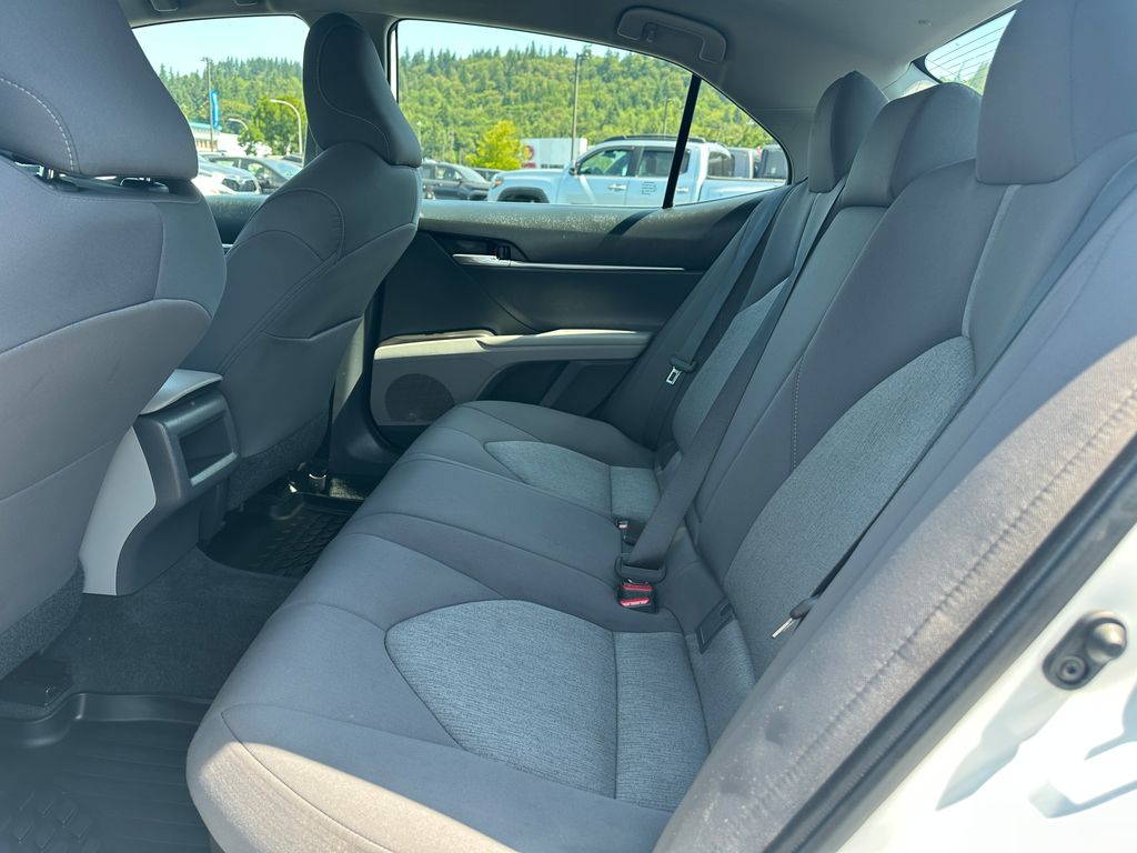 2021 Toyota Camry Hybrid LE