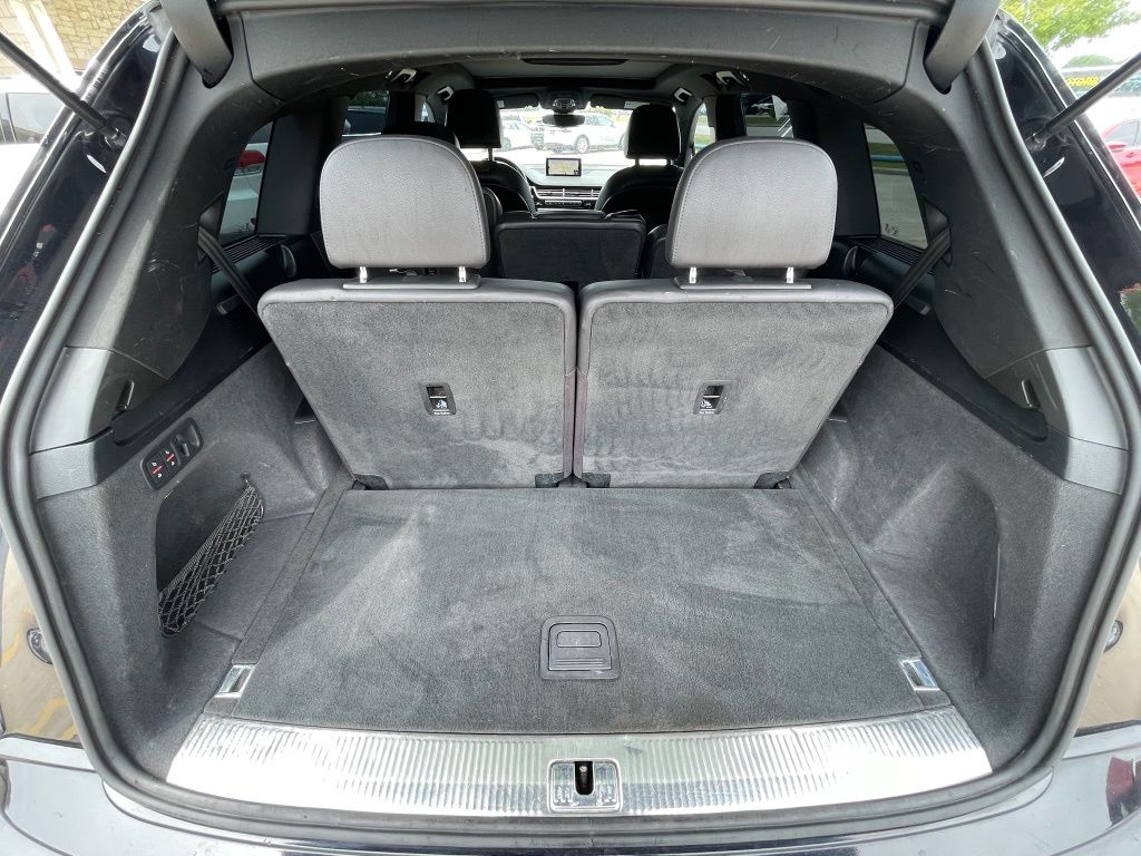 2017 Audi Q7 2.0T Premium Plus Black at Autostrade
