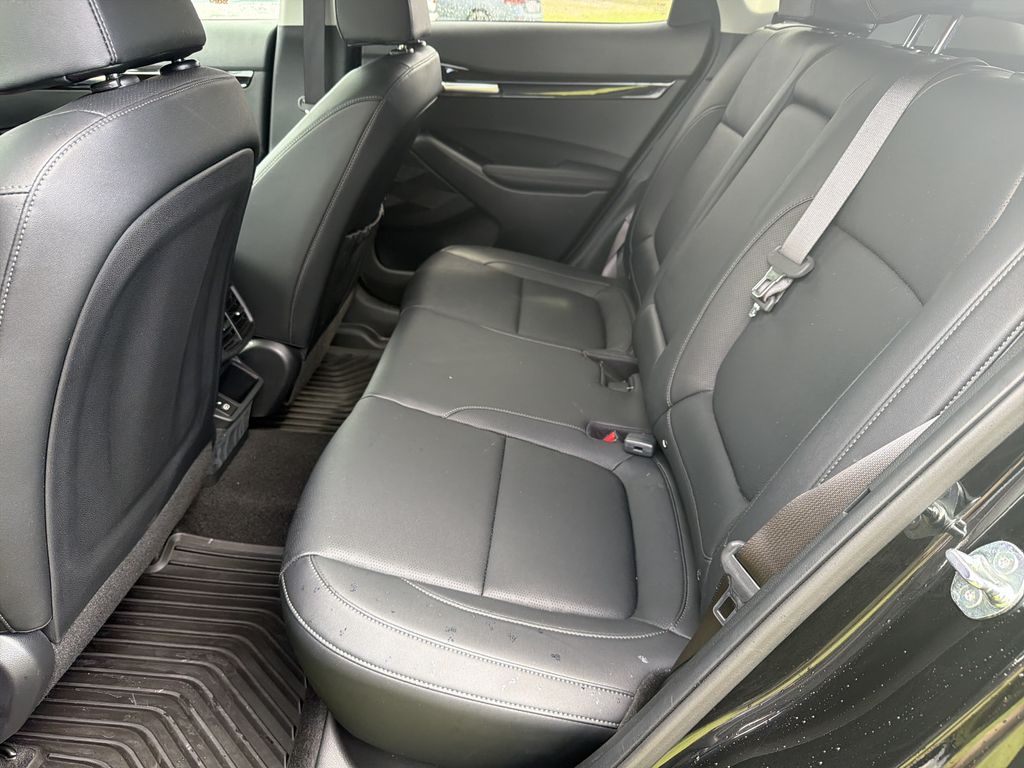 Used 2025 Kia Seltos SUV