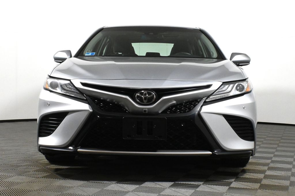 2018 Toyota Camry XSE 10