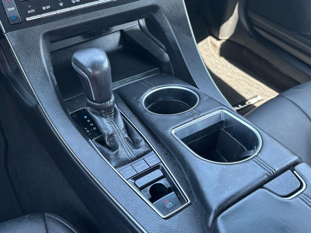 2021 Toyota Avalon XLE photo