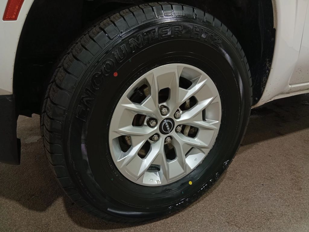 2024 Nissan Frontier Crew Cab SV 4x4