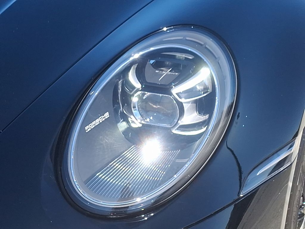 2020 Porsche 911 Carrera S 11