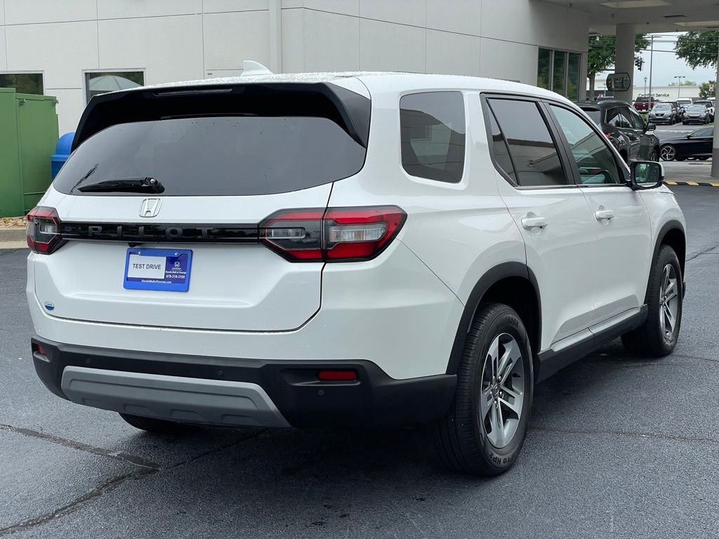 2024 Honda Pilot EX-L 6