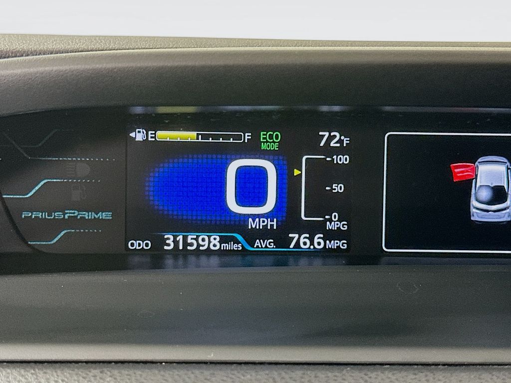 Thumbnail: 2018 Toyota Prius Prime - 12