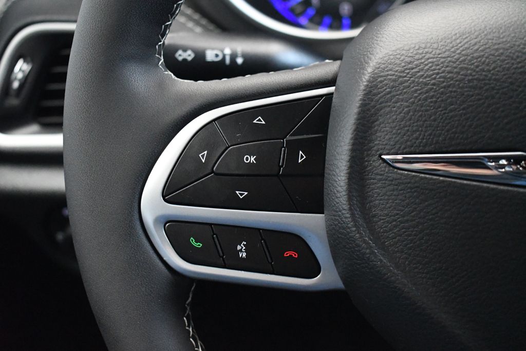 Used 2026 Black Chrysler Select image 32