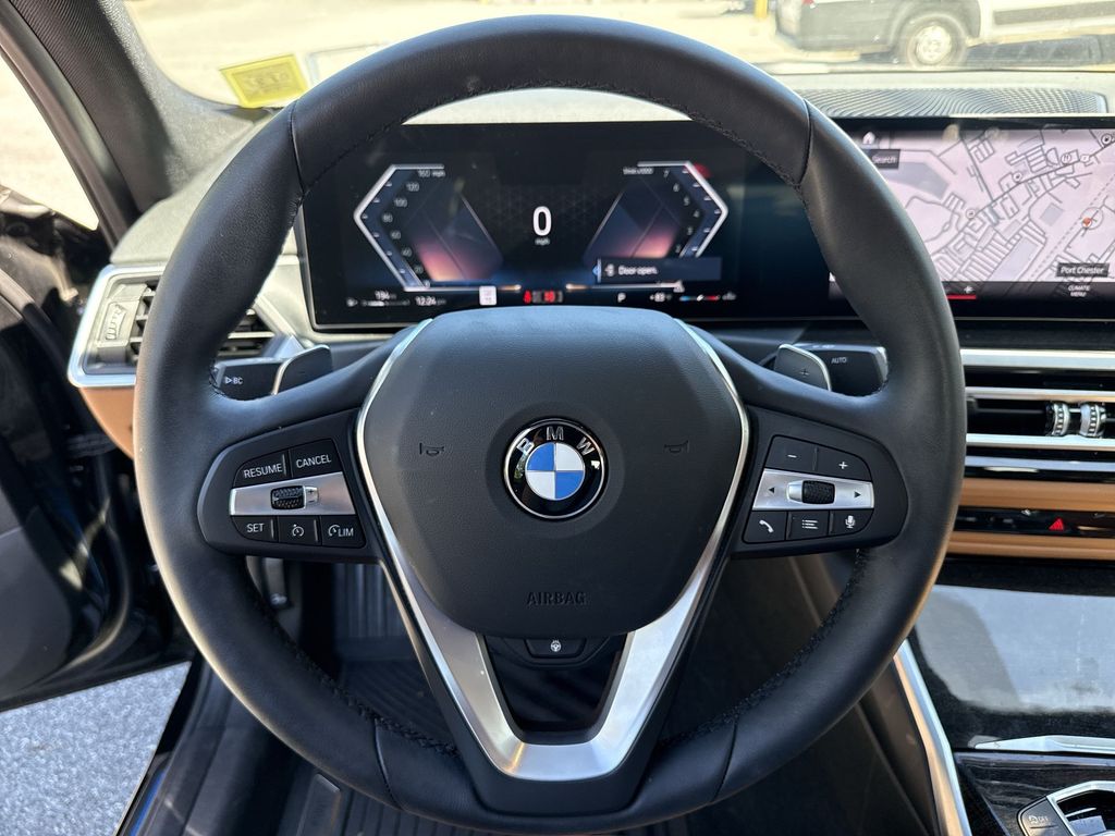 Thumbnail: 2024 BMW 3 Series - 3