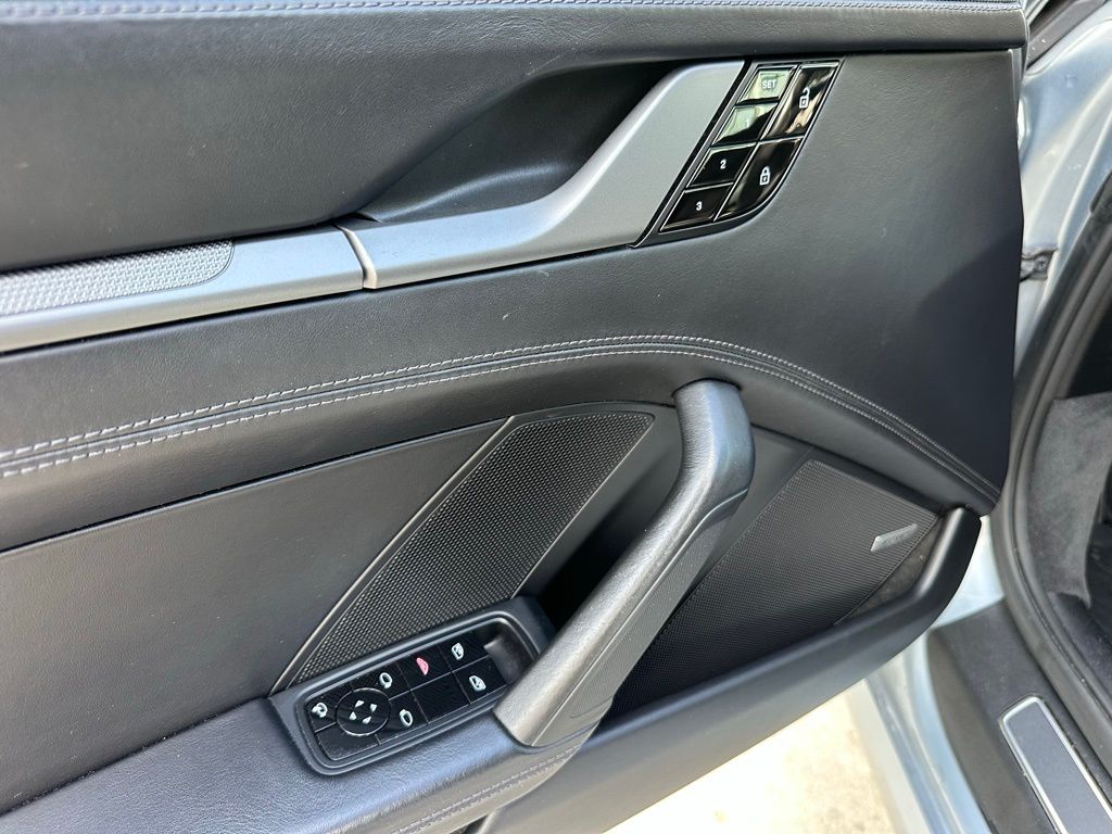 Thumbnail: 2020 Porsche 911 - 17