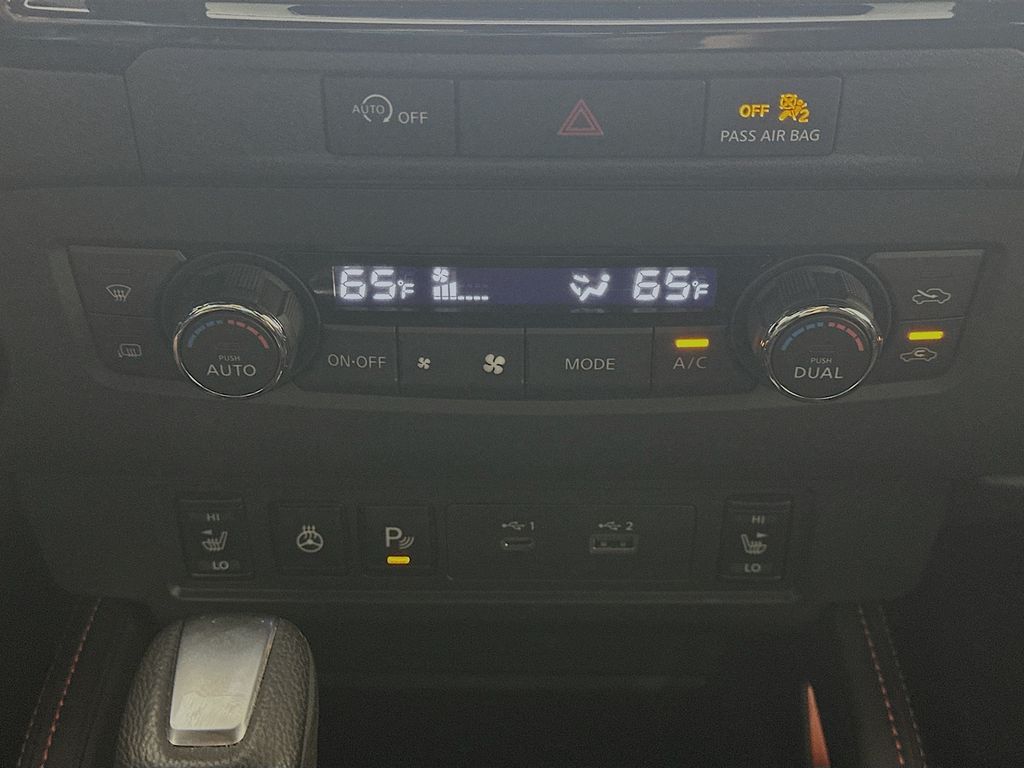 Used 2024 Black Nissan PRO-4X image 18