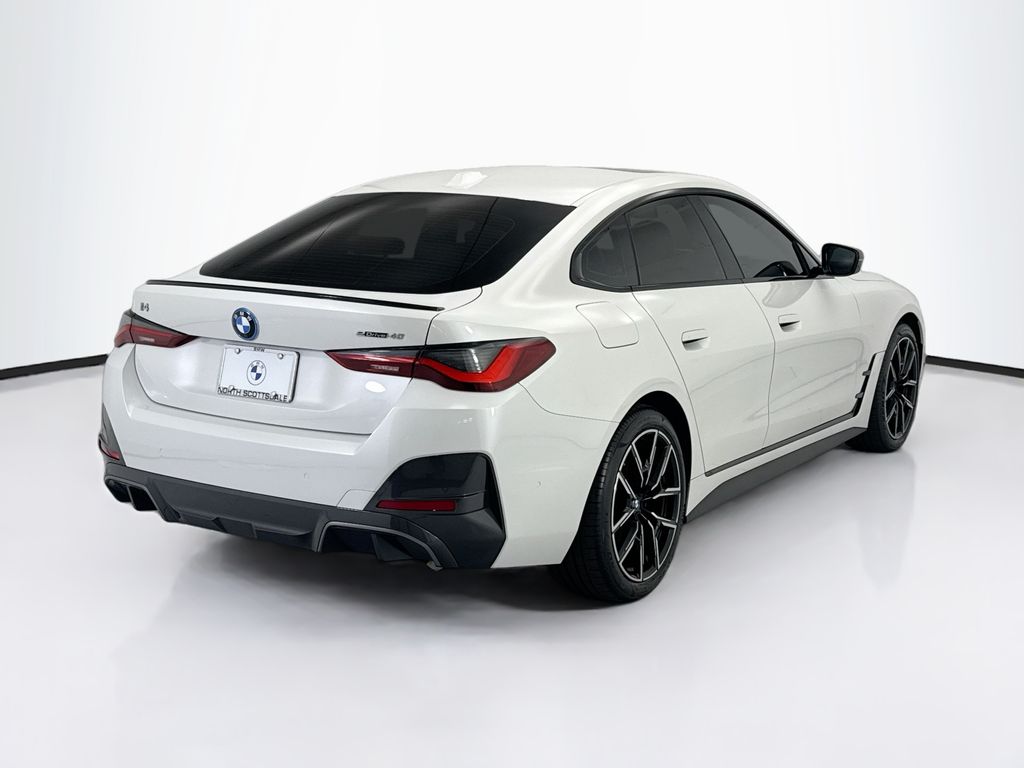 Thumbnail: 2023 BMW i4 - 5