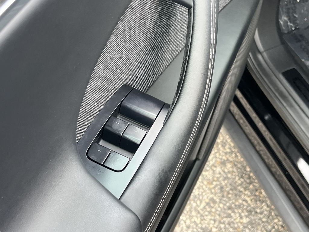 Used 2023  Tesla Standard Range image 11