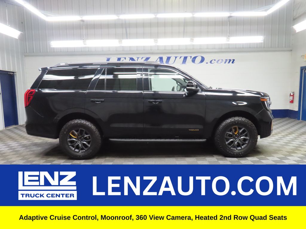 Agate Black Metallic 2025 Ford Expedition SUV / Crossover Four-Wheel Drive Automatic
