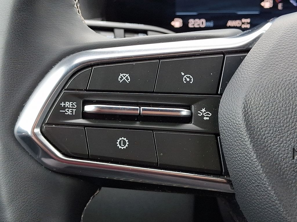 used 2025 Chevrolet Traverse car, priced at $39,629
