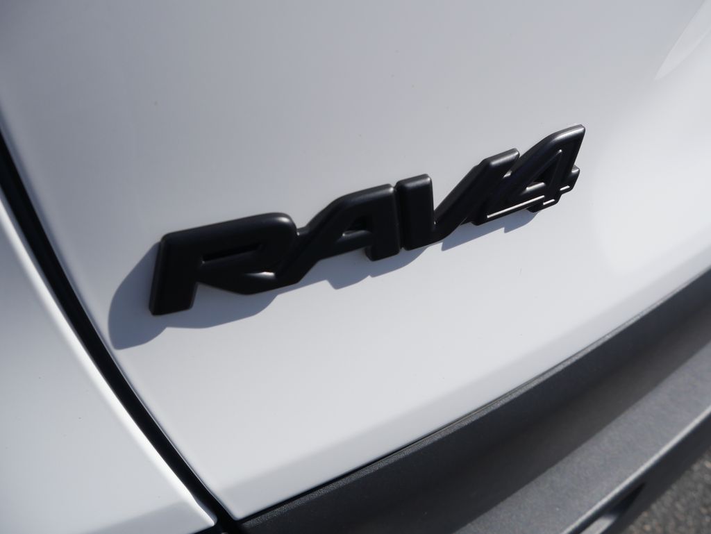 Thumbnail: 2025 Toyota RAV4 - 9