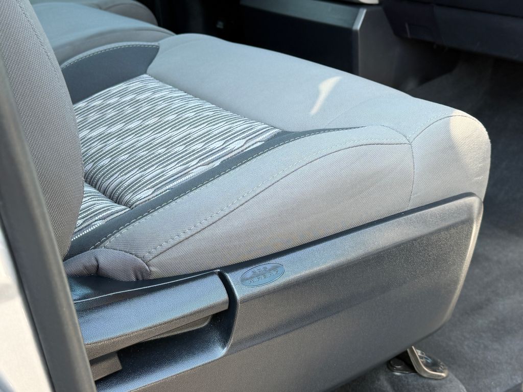 Thumbnail: 2019 Toyota Tundra - 9