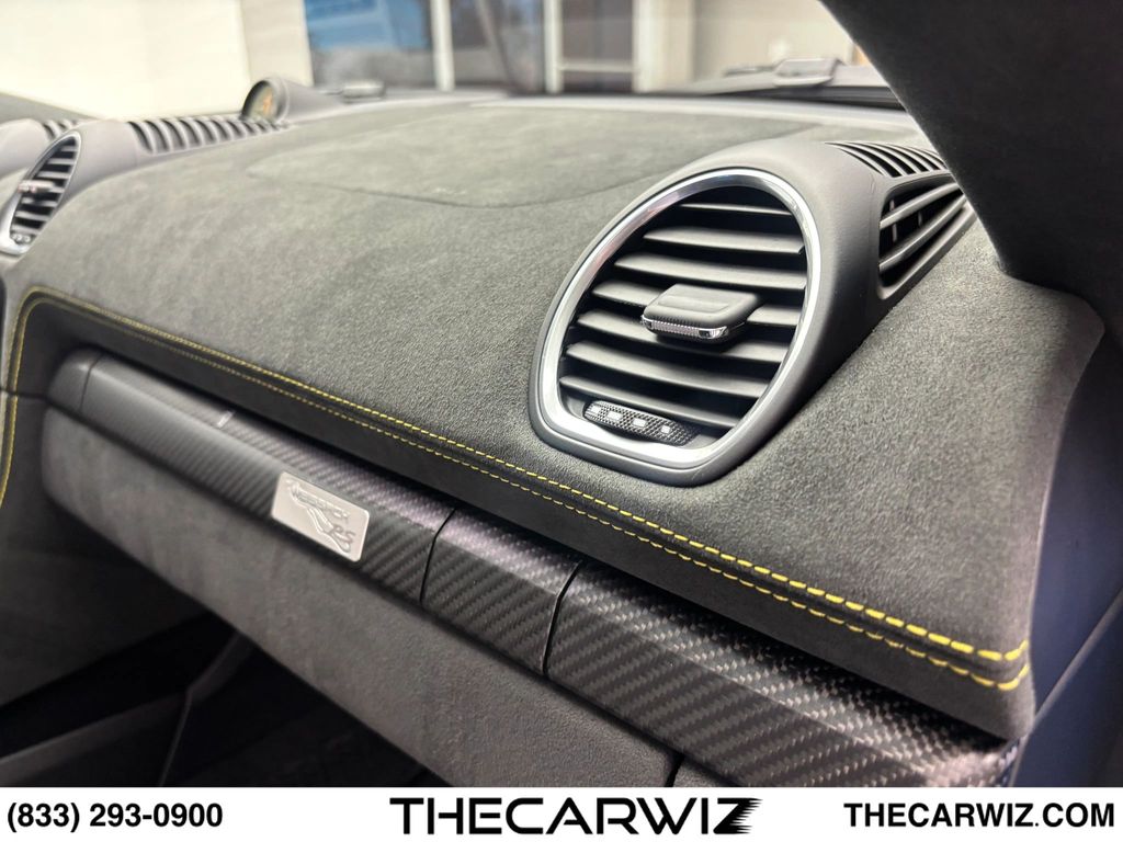 2023 Porsche 718 Cayman