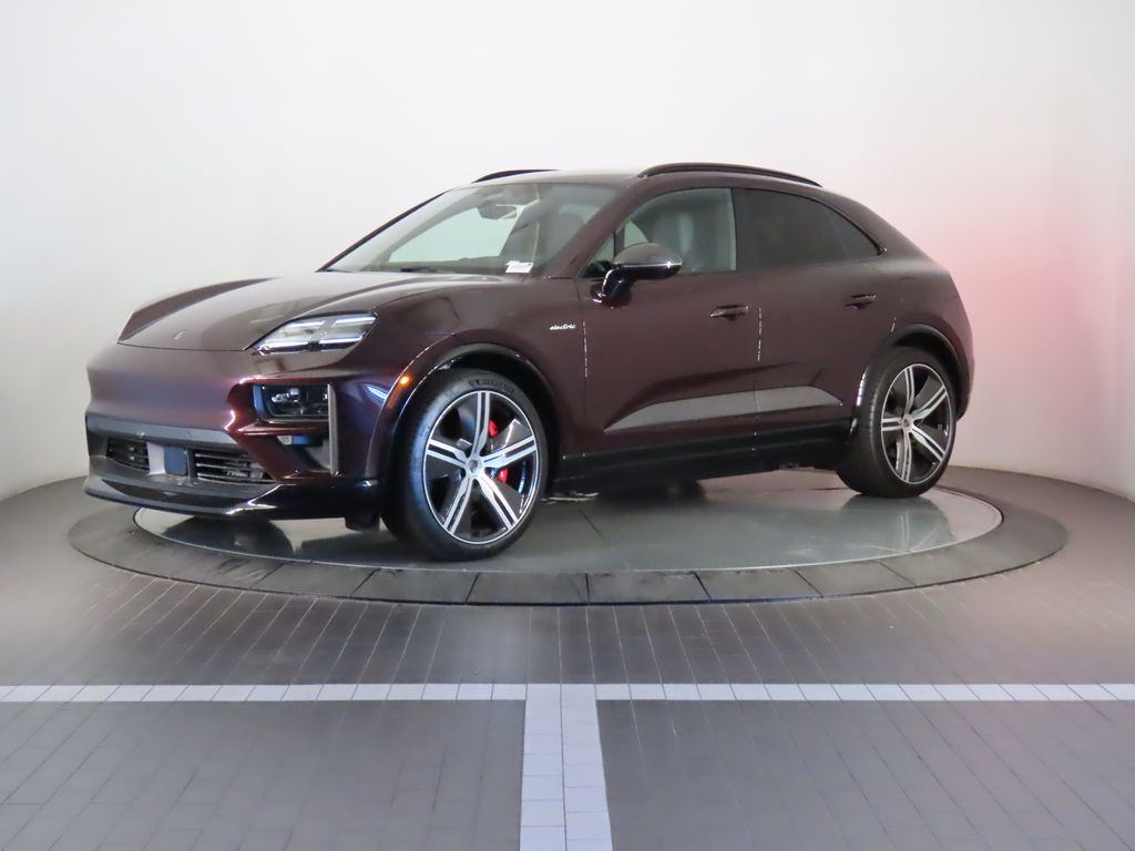 Thumbnail: 2024 Porsche Macan - 1