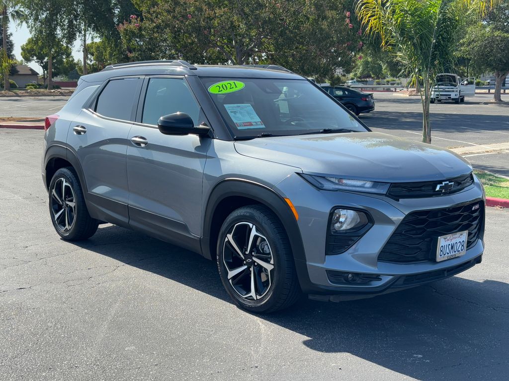 Thumbnail: 2021 Chevrolet TrailBlazer - 3