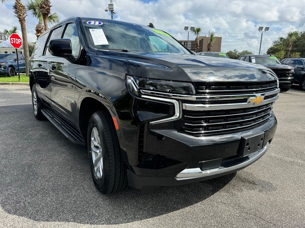 2023 Chevrolet Suburban LT 10