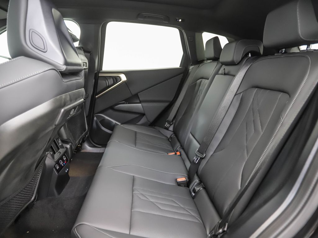 Thumbnail: 2025 BMW X3 - 22