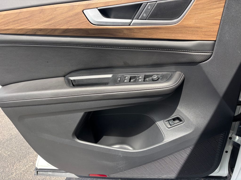 Used Car 2025 Volkswagen Atlas  2.0t Se W/technology For Sale Under $40,000 In Austin, Texas