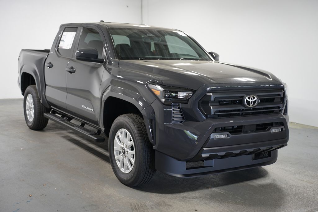 2025 Toyota Tacoma SR5 3