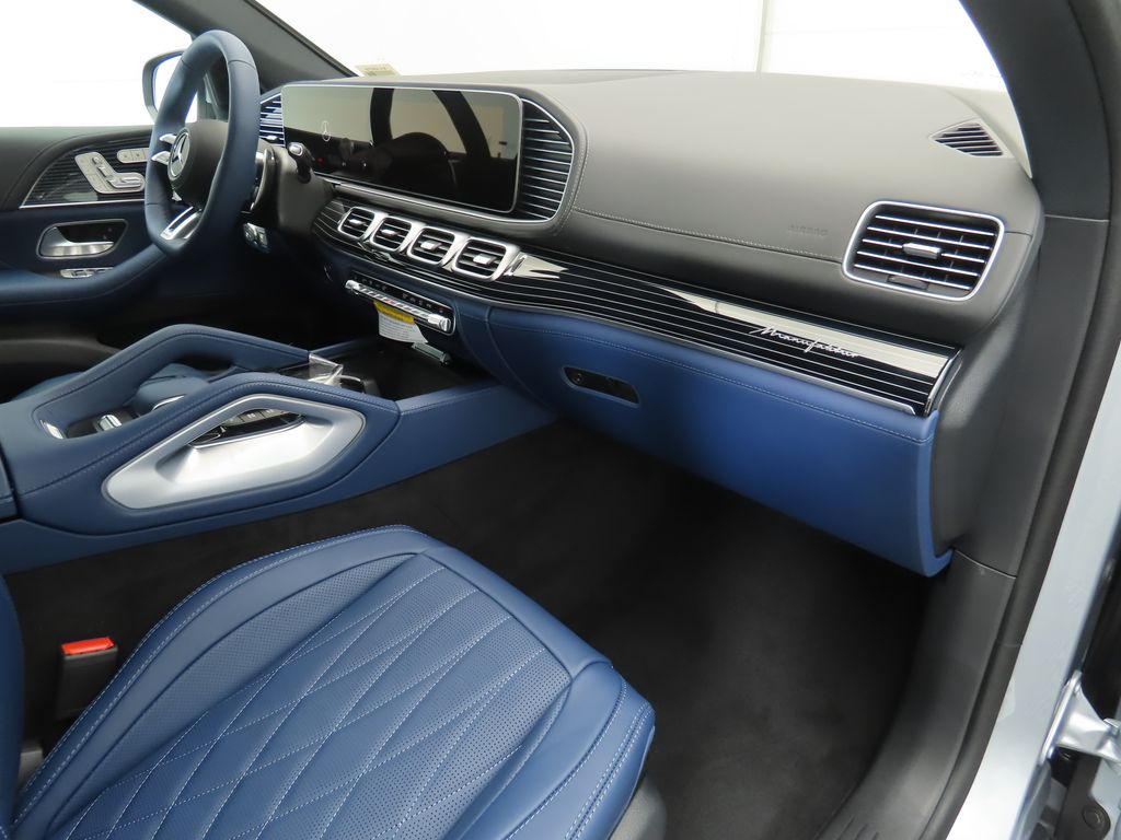 Thumbnail: 2026 Mercedes-Benz GLE - 19