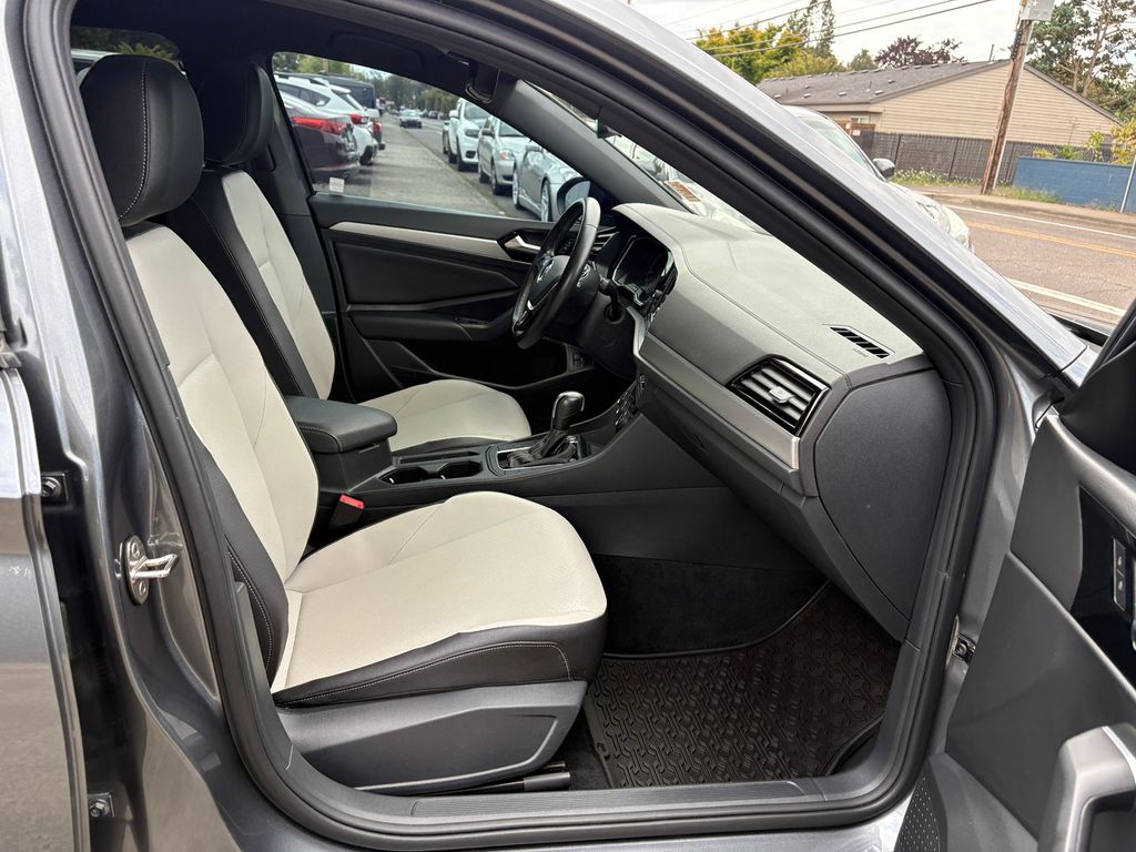 2021 Volkswagen Jetta R-Line