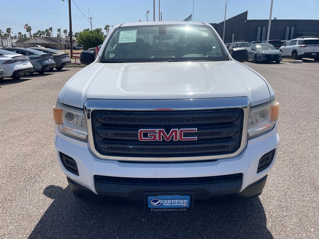 Used 2020 White GMC Base image 2