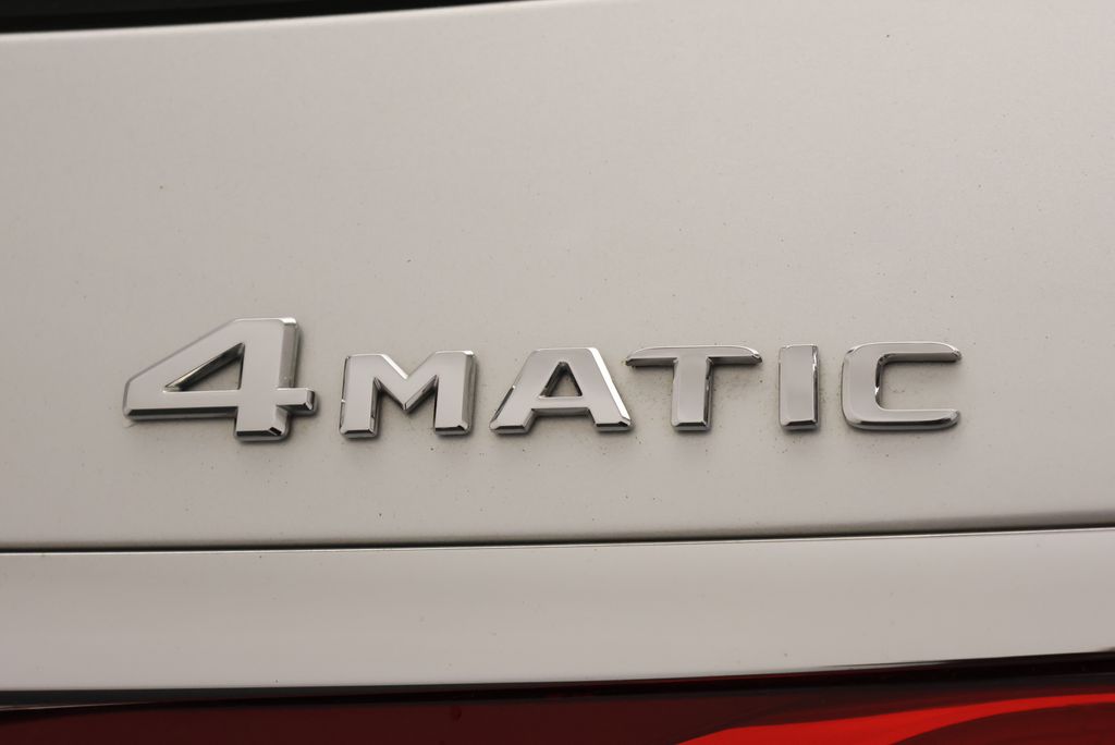 Thumbnail: 2019 Mercedes-Benz E-Class - 10