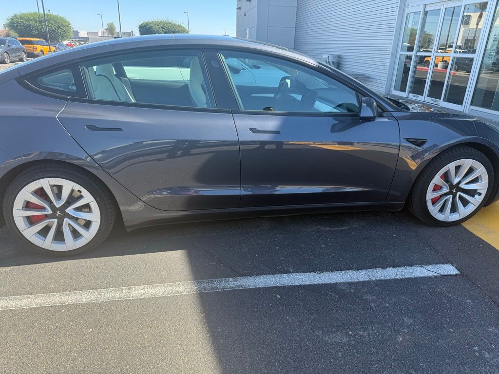 Thumbnail: 2022 Tesla Model 3 - 5